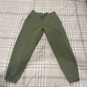 Lululemon Scuba High Rise Jogger